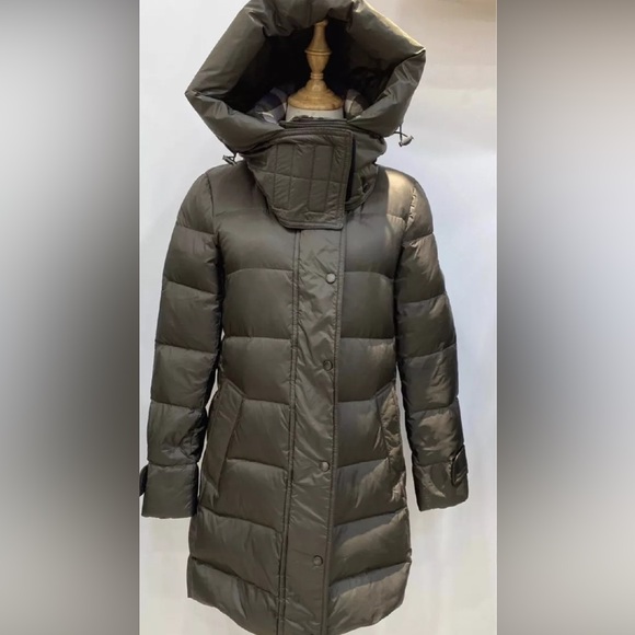 Burberry Khaki Hooded Women Jacket - Picture 3 of 12